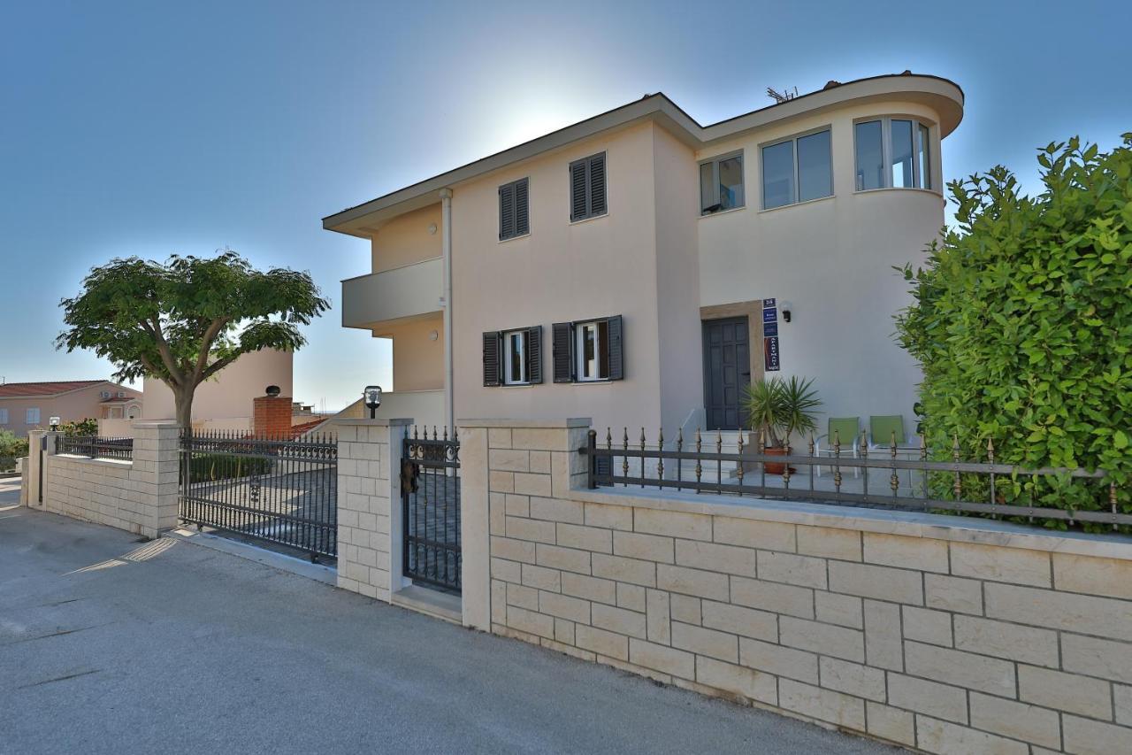 Rajcic Apartments Rogoznica  Bagian luar foto