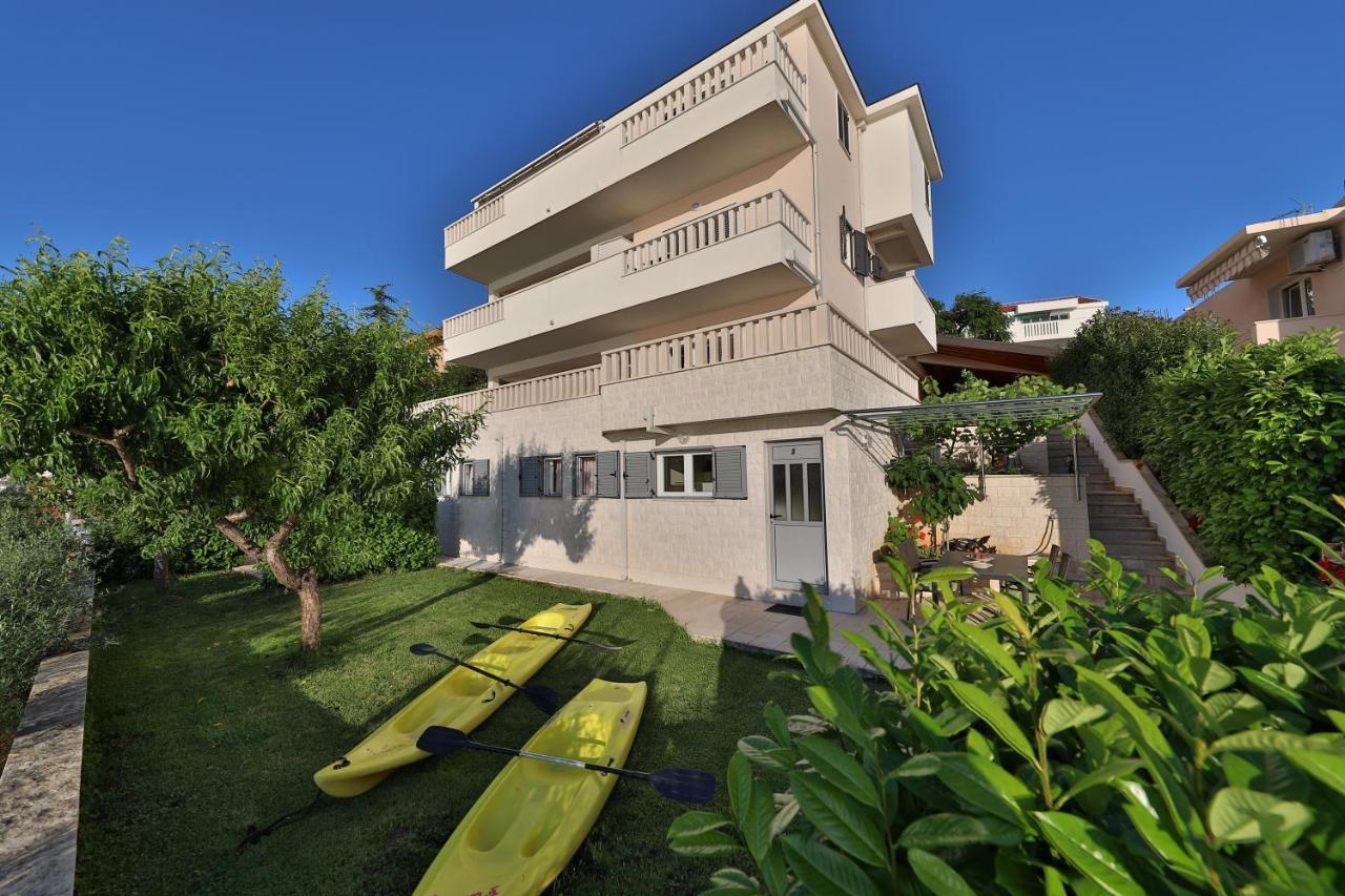 Rajcic Apartments Rogoznica  Bagian luar foto