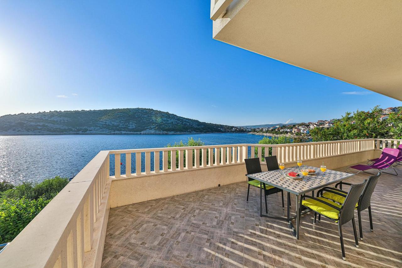 Rajcic Apartments Rogoznica  Bagian luar foto