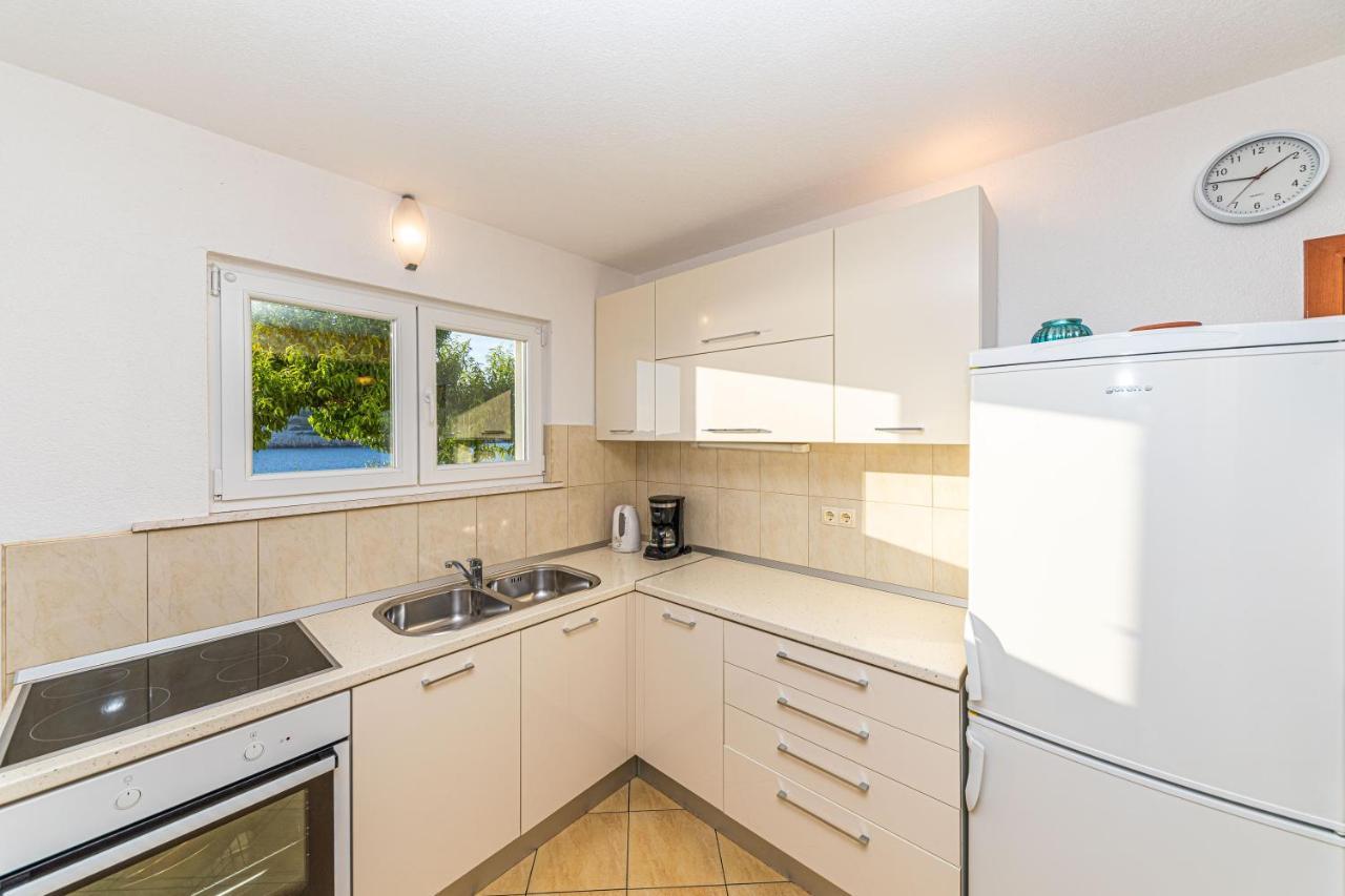 Rajcic Apartments Rogoznica  Bagian luar foto
