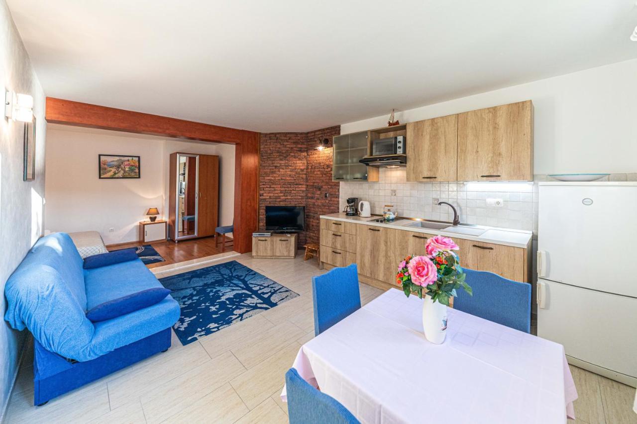 Rajcic Apartments Rogoznica  Bagian luar foto