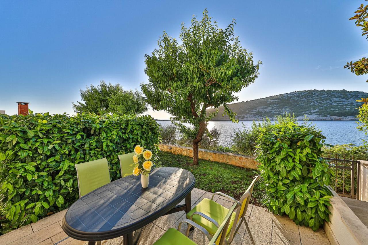 Rajcic Apartments Rogoznica  Bagian luar foto