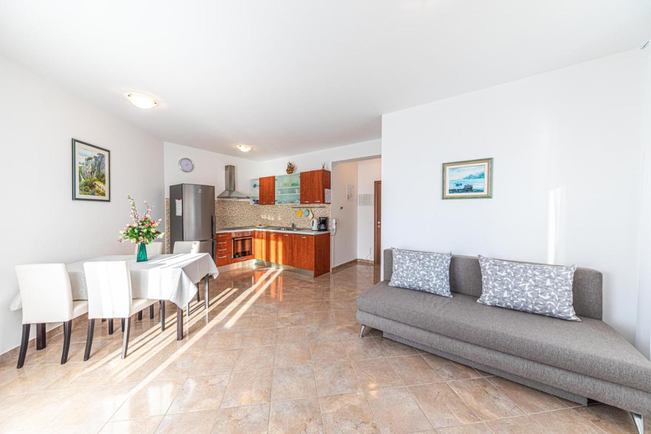 Rajcic Apartments Rogoznica  Bagian luar foto