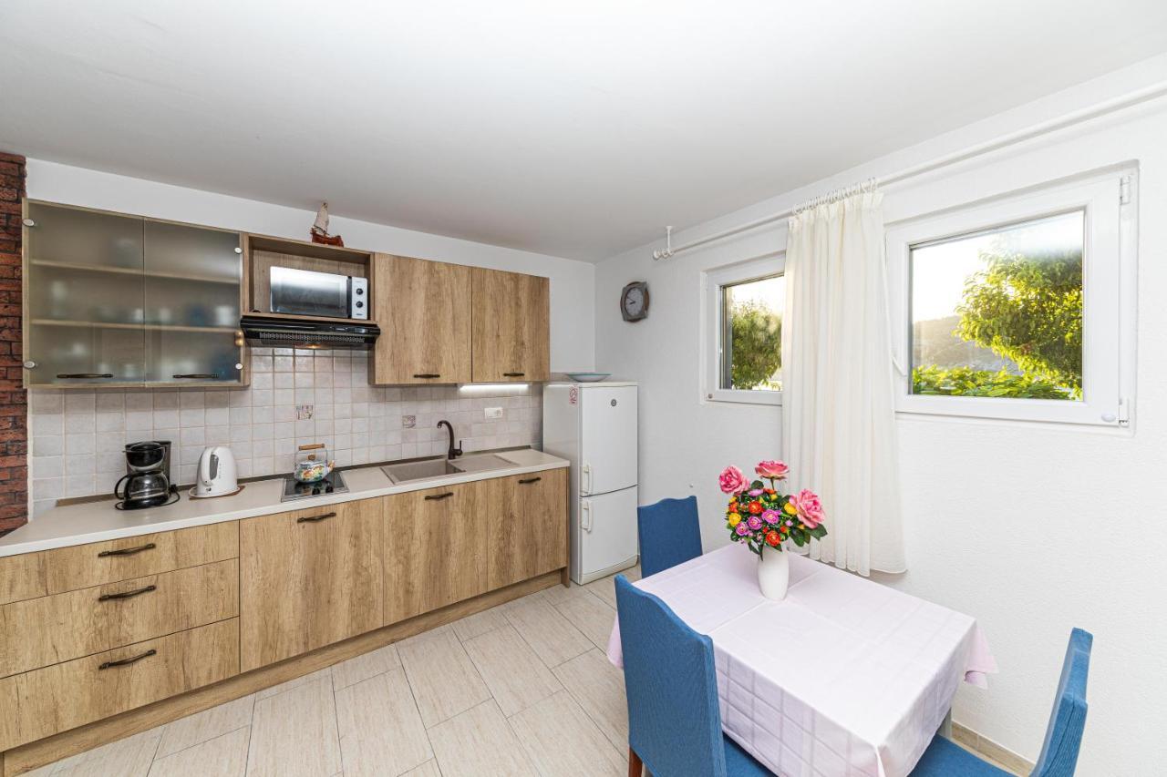Rajcic Apartments Rogoznica  Bagian luar foto