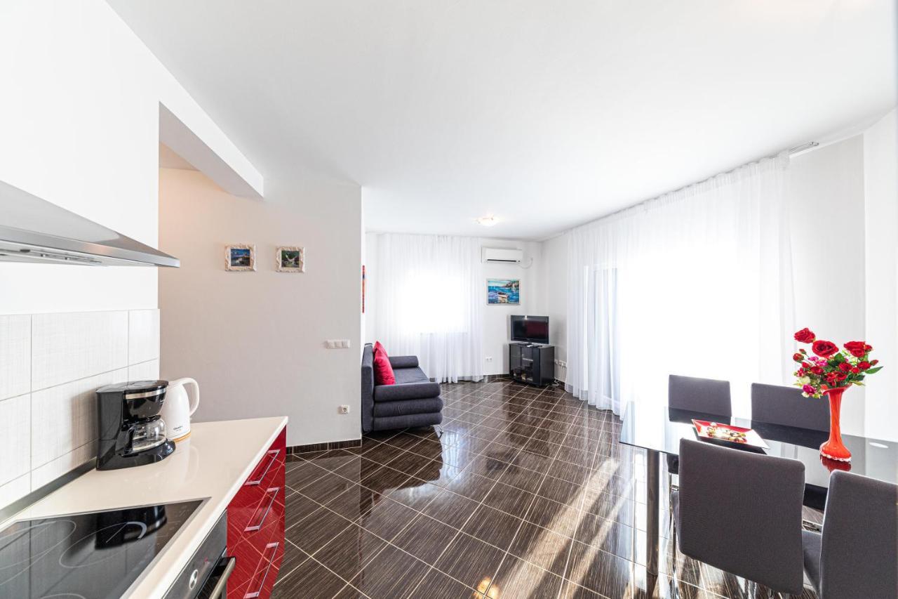 Rajcic Apartments Rogoznica  Bagian luar foto