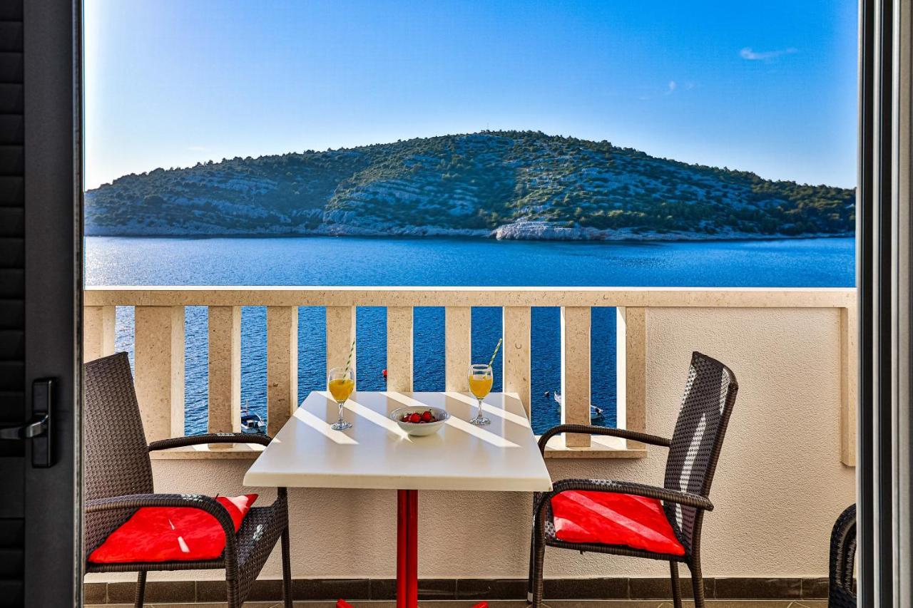 Rajcic Apartments Rogoznica  Bagian luar foto
