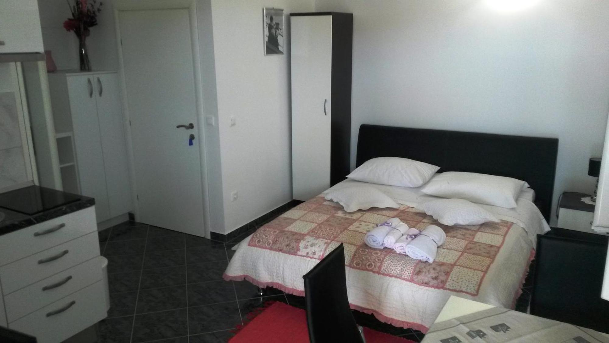 Rajcic Apartments Rogoznica  Ruang foto